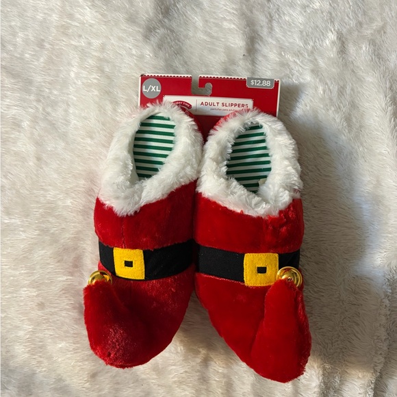 Santa Hat Festive Slippers - Picture 2 of 2
